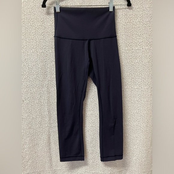 Lululemon Wunder Under Crop (High-Rise) *Full-On Luxtreme 21" Midnight Navy | 4 - Picture 1 of 10